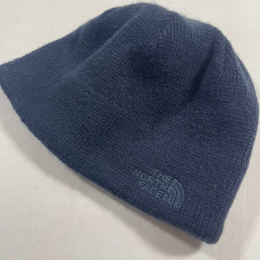 The North Face Navy Blue Beanie Hat Unisex One Size Winter Knit Fleece Logo